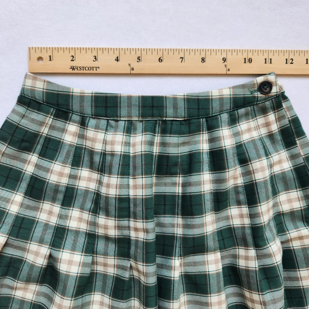 Urban Outfitters Green Plaid Pleated Schoolgirl Mini Skater Skirt Academia XS - Picture 13 of 14